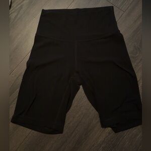 Aritzia TNAction biker shorts